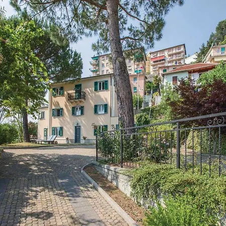 With 3 Bedrooms In Genova, With Wonderful Mountain View, Enclose *