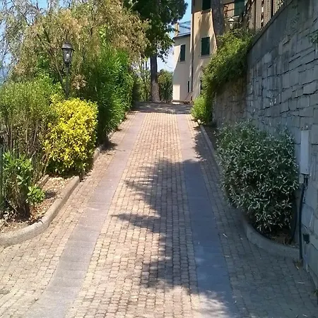With 3 Bedrooms In Genova, With Wonderful Mountain View, Enclose * Genoa